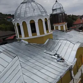 Покривни ремонти и навеси