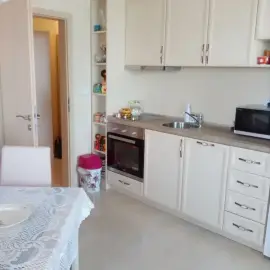 Cleaning offices and homes Shine and clean your home