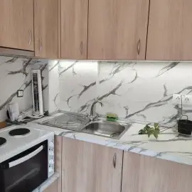 Cleaning offices and homes Shine and clean your home