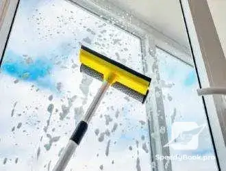 Професионално измиване на прозорци