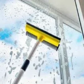 Професионално измиване на прозорци