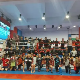 Kickboxing and Muay Thai training from Monday to Friday from 10.00 and 18.30. And individual 24/7