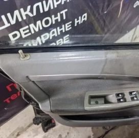 Професионално почистване, пране на тапицерия и салон на автомобили.