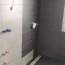 Майстор - шпакловка , боядисване, баня и подови настилки 