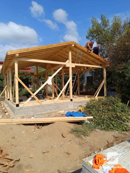 Roof structure repairs – new roofs, waterproofing, gutters