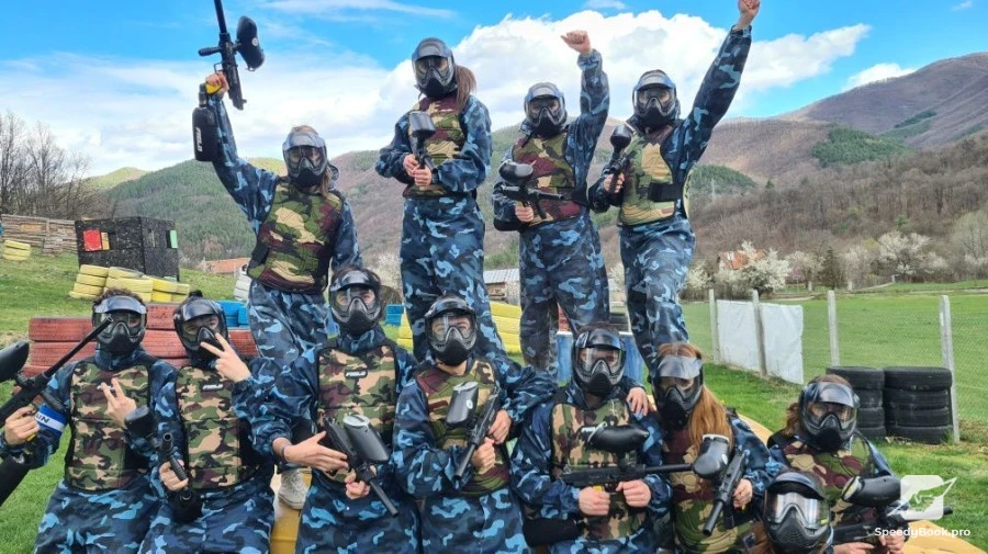 Игрище за Пейнтбол гр.Правец