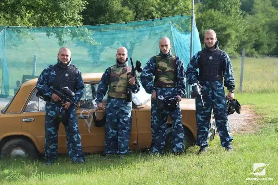 Игрище за Пейнтбол гр.Правец