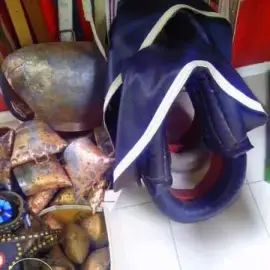 Making of halters, reins and palfrey - a whole devise for horse