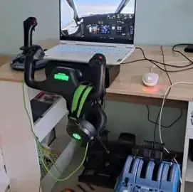 Simulator aircraft
