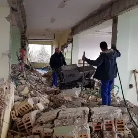 Уборка квартир, чердаков и подвалов