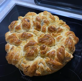 Питки, козунаци, кифли и още много!