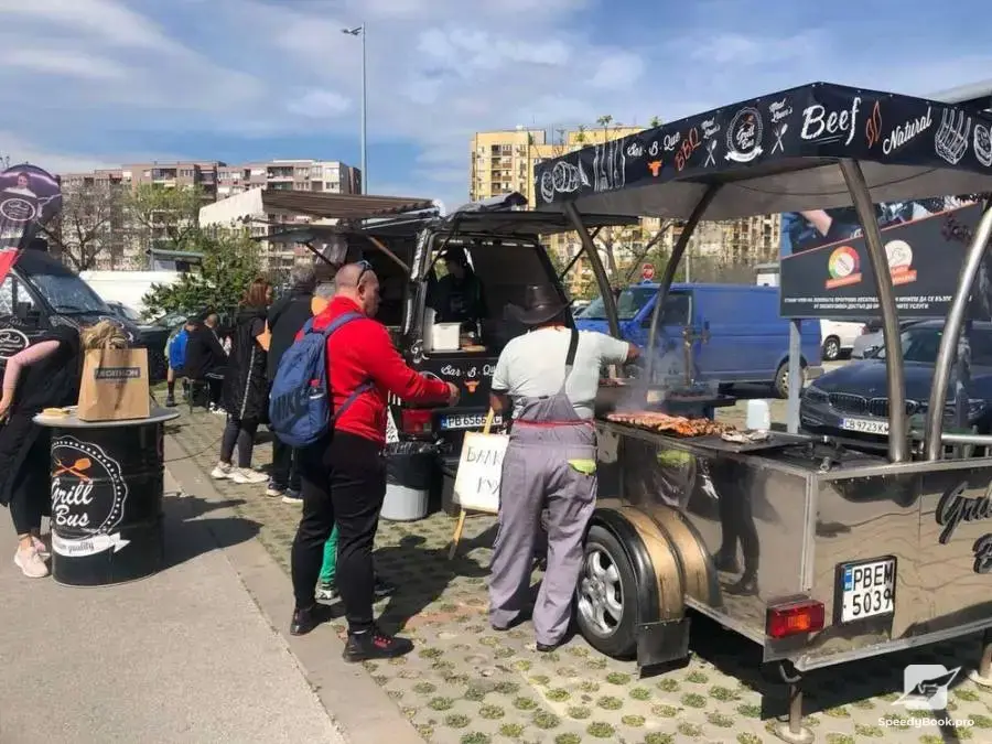 Grill Bus with trailer hire for events and parties