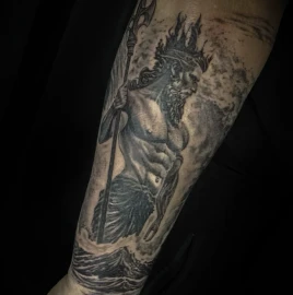 Black White Tattoo Studio