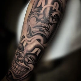 Black White Tattoo Studio