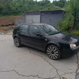 Я занимаюсь автодиагностикой автомобилей