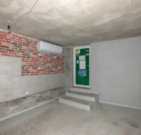 A shop is for sale in the central part of the town. Plovdiv