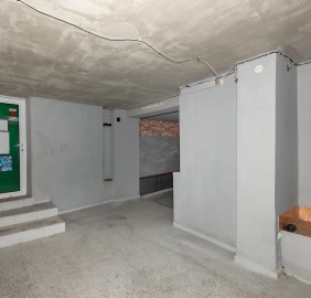 A shop is for sale in the central part of the town. Plovdiv