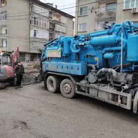 Отпушване Канали изпомпване на мази и септични ями шумен