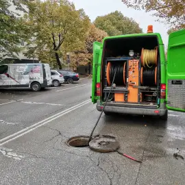 Отпушване Канали изпомпване на мази и септични ями шумен