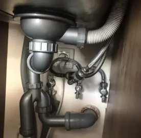 Вадене на счупен или скъсан кран от стена, тръба, резба