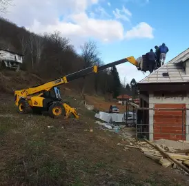 Услуги с челен телескопичен товарач