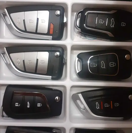 Обучавам дистанционни ключове за Hyundai Kia Peigeo Citroen Opel и др