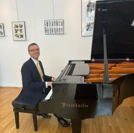 Piano, solfege and music theory lessons