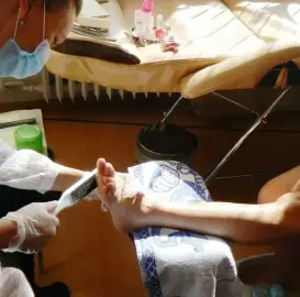 Курс педикюр, курсове за педикюристи, обучение по педикюр, курс по