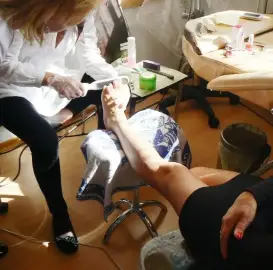 Курс педикюр, курсове за педикюристи, обучение по педикюр, курс по