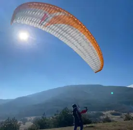 Курс по парапланеризъм в София, продажба на парапланери и екипировка