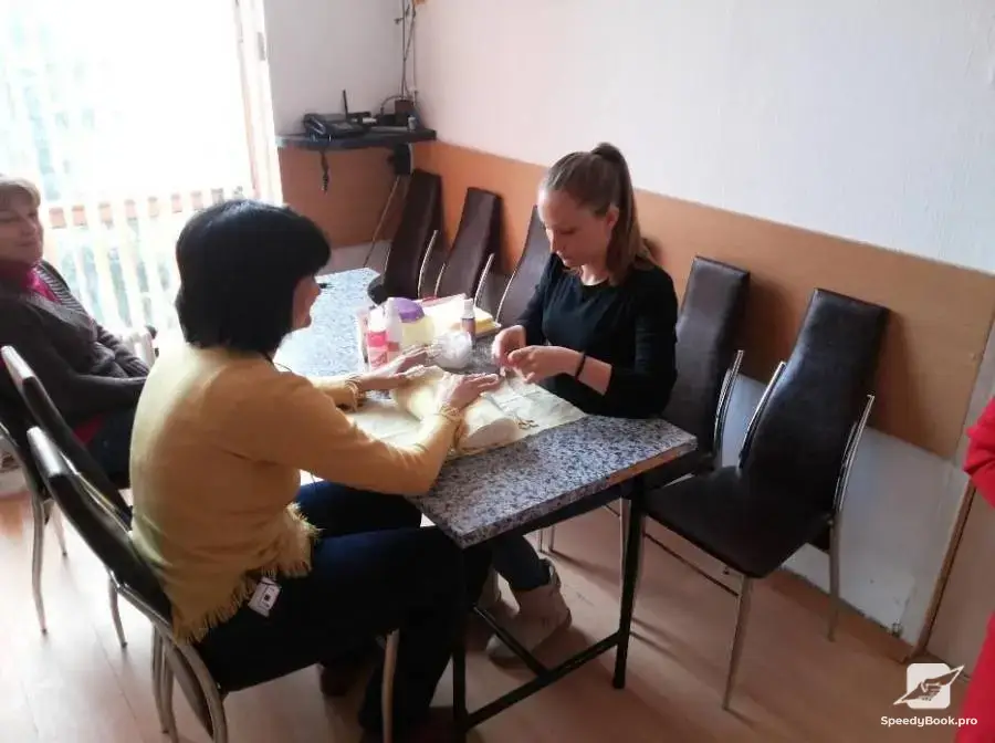 Курсове по маникюр, курс за маникюристи, обучение в маникюрист