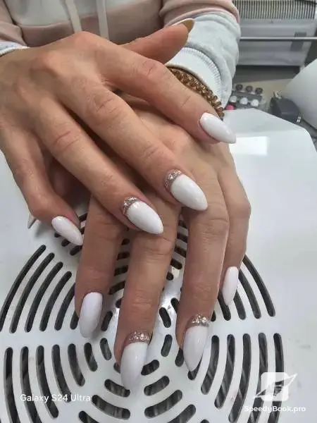 Gel Polish Manicure with Strengthening Base – Sapphire Beauty Salon, Sofia