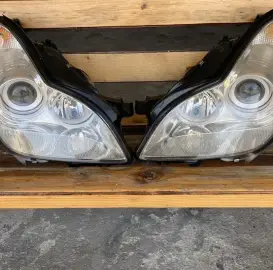 Mercedes headlight recycling, repair and polishing