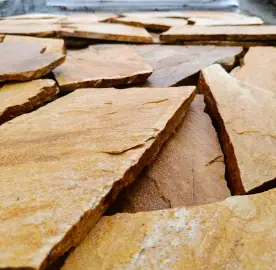 Жълто-солеви гнайс плочи - за облицовка и настилки | Директно от производител